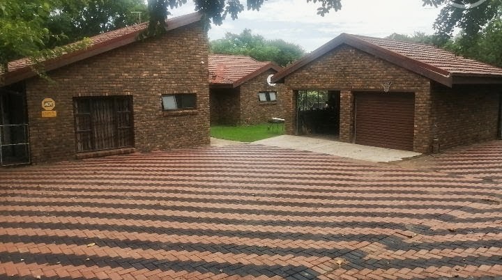 3 Bedroom Property for Sale in Elandsrand North West